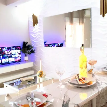Boutique Lux * Kavala